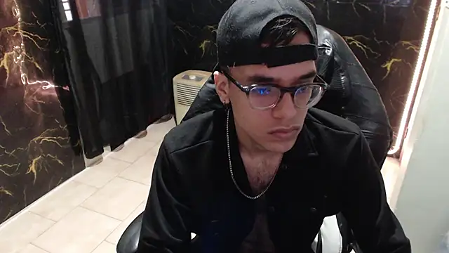 jhon sex18 online show from November 2025 07:48:02 PM