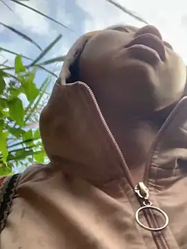 Snapshot of bi-bo123 chatting on December 2025 01:02:02 AM bi-bo123 online show from December 2025 01:02:02 AM