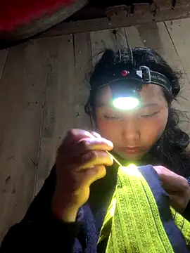 Snapshot of bi-bo123 chatting on December 2025 01:49:02 PM bi-bo123 online show from December 2025 01:49:02 PM