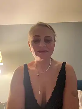 ToriLove777 online show from November 2025 08:05:01 PM