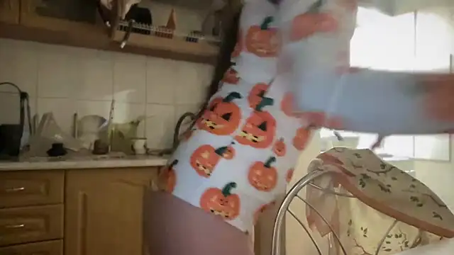 ShizukuHunter online show from November 2025 04:09:02 PM