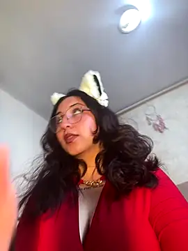 Snapshot of Kitty_shine_ chatting on November 2025 12:38:02 PM Kitty shine online show from November 2025 12:38:02 PM