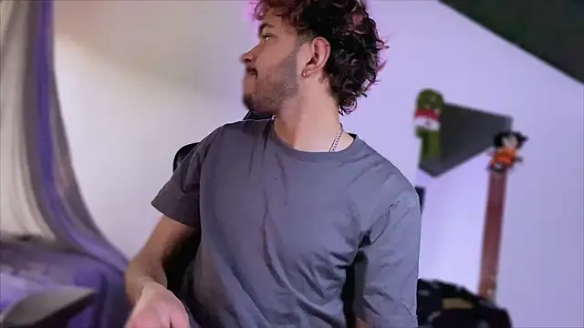 3v1l online show from December 2025 05:42:02 PM