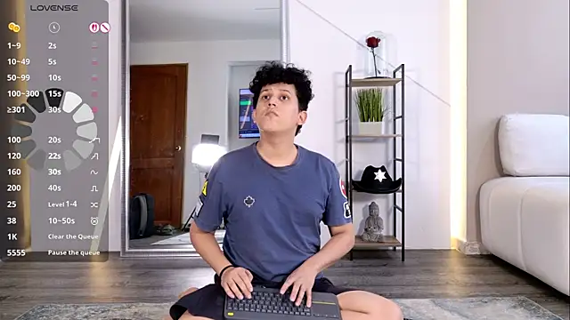 DamianVice online show from November 2025 02:08:02 PM