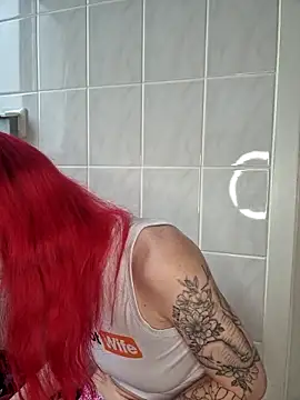 SkinnyGinny online show from November 2025 09:08:02 AM