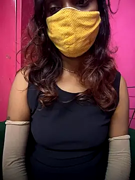 Snapshot of Queen-dhivya chatting on November 2025 02:20:01 AM Queen-dhivya online show from November 2025 02:20:01 AM