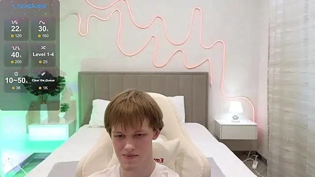 Snapshot of Fakeangel87 chatting on November 2025 09:08:01 AM Fakeangel87 online show from November 2025 09:08:01 AM