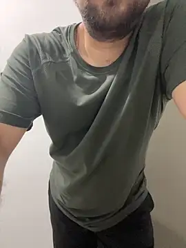 Snapshot of n0tf0und chatting on November 2025 05:40:02 AM n0tf0und online show from November 2025 05:40:02 AM