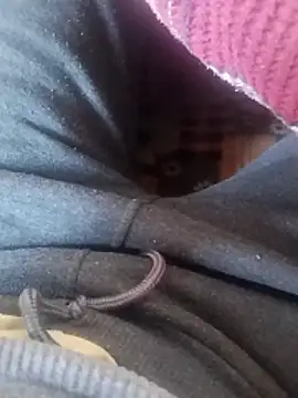 julifer  online show from November 2025 12:45:02 PM