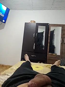 Andrws 04 online show from November 2025 12:58:02 PM