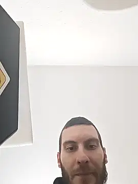 Snapshot of Zoomorris chatting on December 2025 04:23:02 PM Zoomorris online show from December 2025 04:23:02 PM