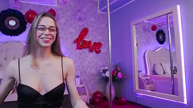 Snapshot of GracieCute chatting on February 2025 04:15:01 AM GracieCute online show from February 2025 04:15:01 AM