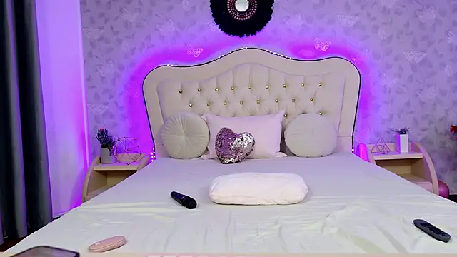 Snapshot of GracieCute chatting on October 2025 03:37:01 AM GracieCute online show from October 2025 03:37:01 AM