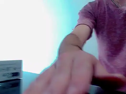 Snapshot of Sebastian_Loaiza chatting on November 2025 08:55:01 PM Sebastian Loaiza online show from November 2025 08:55:01 PM