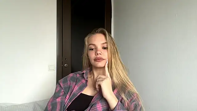 SweetAmelia69 online show from November 2025 05:28:02 AM