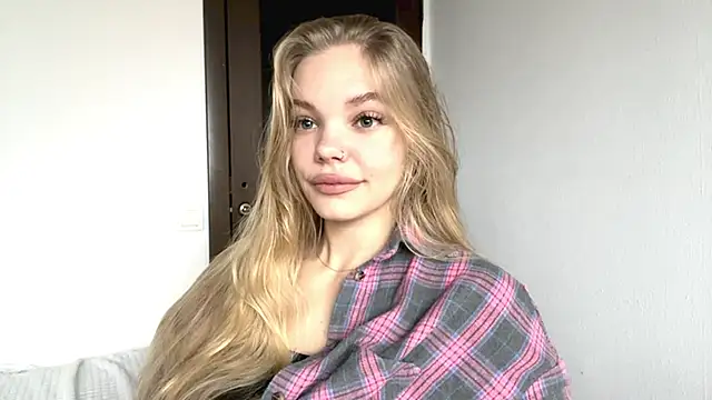 SweetAmelia69 online show from November 2025 05:40:02 AM