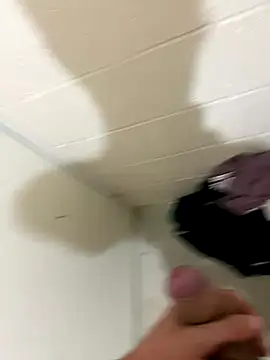 Snapshot of chris0318_ chatting on November 2025 08:57:02 AM chris0318 online show from November 2025 08:57:02 AM