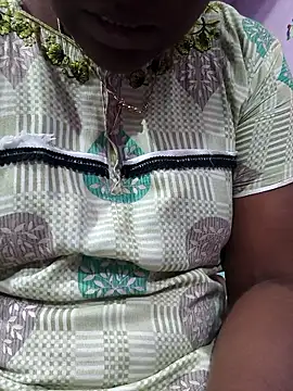 Snapshot of hyd_couple7878 chatting on December 2025 10:10:02 AM hyd couple7878 online show from December 2025 10:10:02 AM