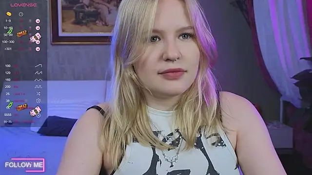 Snapshot of Mila_wxw chatting on November 2025 11:20:02 AM Mila wxw online show from November 2025 11:20:02 AM