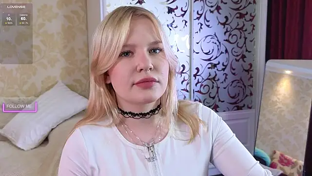 Snapshot of Mila_wxw chatting on November 2025 12:27:02 PM Mila wxw online show from November 2025 12:27:02 PM