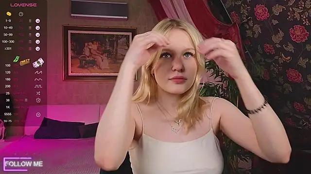 Snapshot of Mila_wxw chatting on November 2025 12:53:02 PM Mila wxw online show from November 2025 12:53:02 PM