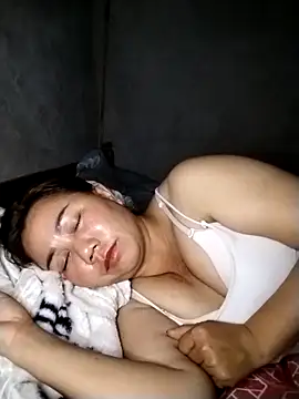 Snapshot of be-yeu chatting on November 2025 05:45:01 PM be-yeu online show from November 2025 05:45:01 PM