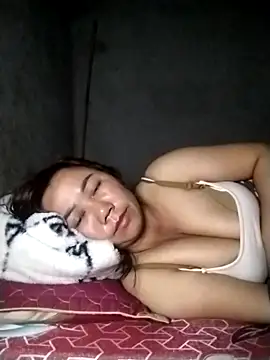 Snapshot of be-yeu chatting on November 2025 11:26:01 PM be-yeu online show from November 2025 11:26:01 PM