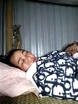 Snapshot of be-yeu chatting on December 2025 04:25:02 PM be-yeu online show from December 2025 04:25:02 PM