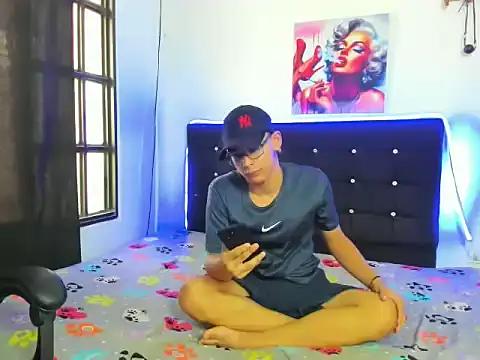 Snapshot of Camilo_hot_21 chatting on November 2025 08:30:02 PM Camilo hot 21 online show from November 2025 08:30:02 PM