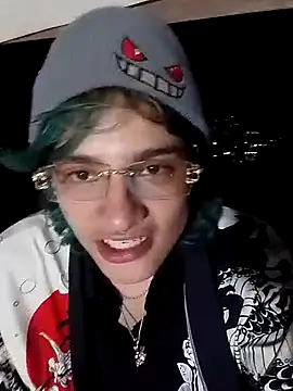 Snapshot of StripDarkPhonk chatting on November 2025 02:32:01 AM StripDarkPhonk online show from November 2025 02:32:01 AM