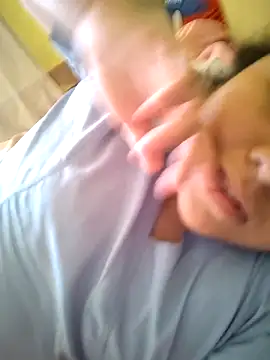 Snapshot of Luanababyl chatting on November 2025 09:37:02 PM Luanababyl online show from November 2025 09:37:02 PM