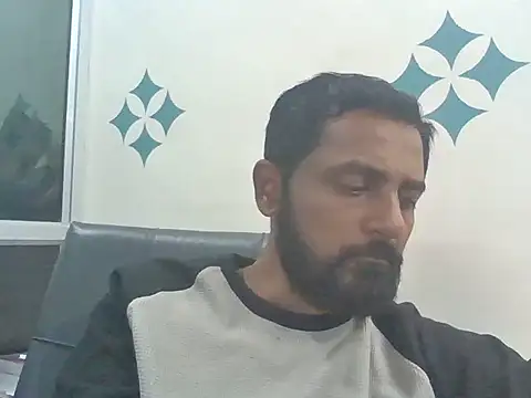 RubyEntity online show from November 2025 09:30:01 AM