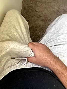 MorenoVelvet online show from December 2025 11:38:02 AM