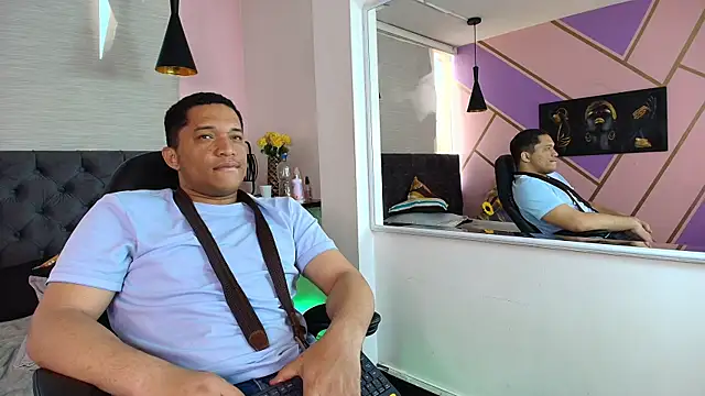 Snapshot of Kai_santos_ chatting on November 2025 09:35:01 PM Kai santos online show from November 2025 09:35:01 PM