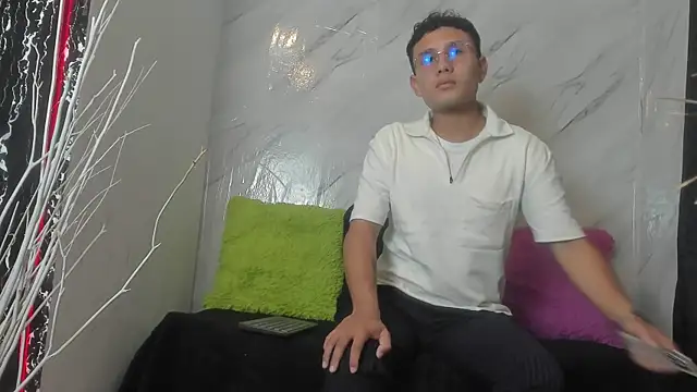 boy castel coral online show from November 2025 07:58:01 PM