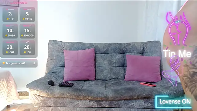 Snapshot of selenna_foxx1 chatting on November 2025 08:32:01 PM selenna foxx1 online show from November 2025 08:32:01 PM