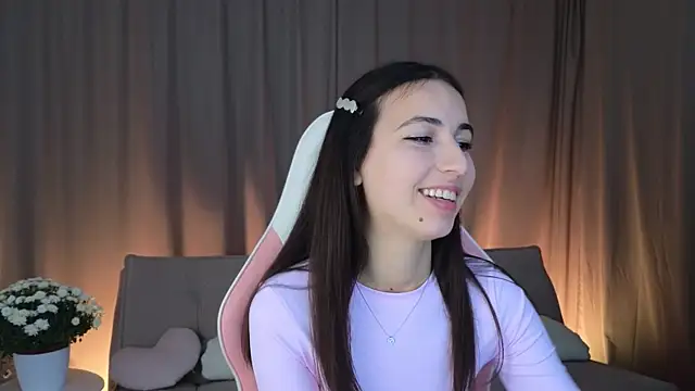 Snapshot of LeslieStein chatting on November 2025 01:12:02 PM LeslieStein online show from November 2025 01:12:02 PM