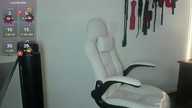 Snapshot of _brianna11 chatting on November 2025 01:01:02 PM brianna11 online show from November 2025 01:01:02 PM