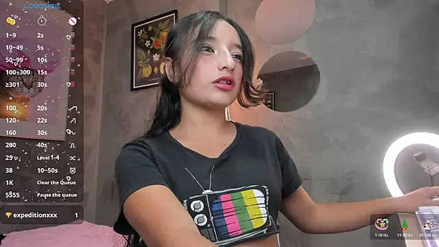 Snapshot of Chobbyjonexs chatting on December 2025 03:44:02 AM Chobbyjonexs online show from December 2025 03:44:02 AM