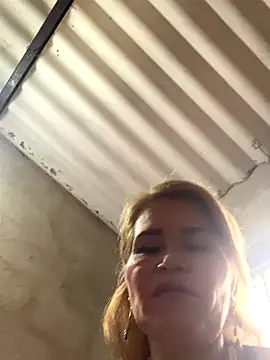 Snapshot of dirty_mother3 chatting on December 2025 06:01:02 PM dirty mother3 online show from December 2025 06:01:02 PM