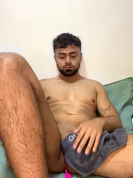 Snapshot of Stevenn_51 chatting on November 2025 12:42:02 AM Stevenn 51 online show from November 2025 12:42:02 AM