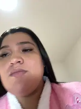 Snapshot of sweetmuslim01 chatting on January 2025 10:01:01 PM sweetmuslim01 online show from January 2025 10:01:01 PM