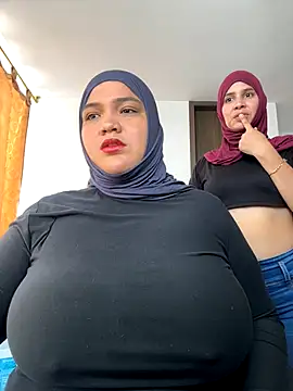 Snapshot of sweetmuslim01 chatting on September 2025 04:11:01 PM sweetmuslim01 online show from September 2025 04:11:01 PM