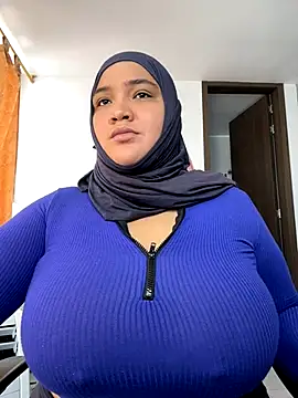 Snapshot of sweetmuslim01 chatting on October 2025 04:27:01 PM sweetmuslim01 online show from October 2025 04:27:01 PM