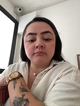 Snapshot of cleo_wale_ chatting on November 2025 06:53:01 PM cleo wale online show from November 2025 06:53:01 PM