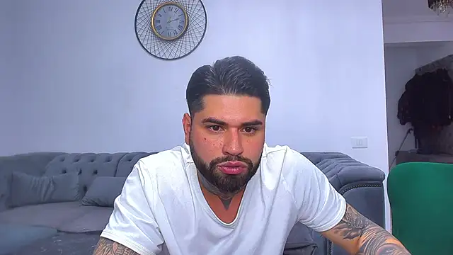 alexandermoris online show from December 2025 08:48:01 PM