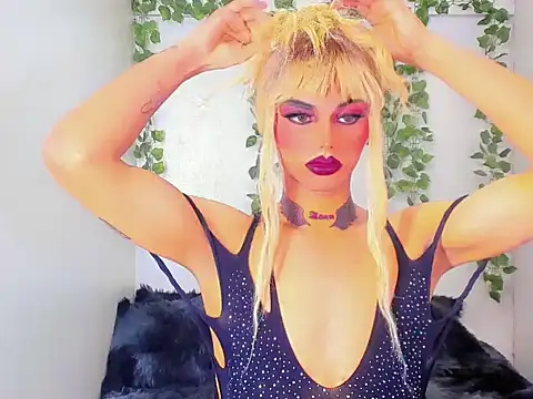 Sofia-hot  online show from November 2025 09:36:01 PM