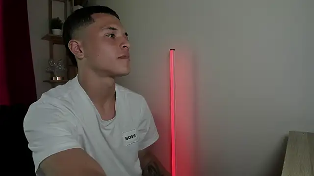 damian vega13 online show from November 2025 05:57:01 PM