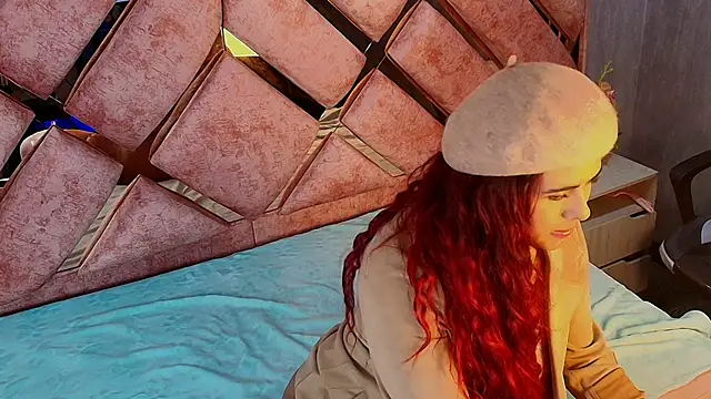 aprilrussell  online show from November 2025 01:10:02 PM