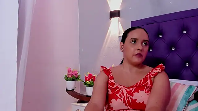 Katty Vega online show from November 2025 01:22:04 PM